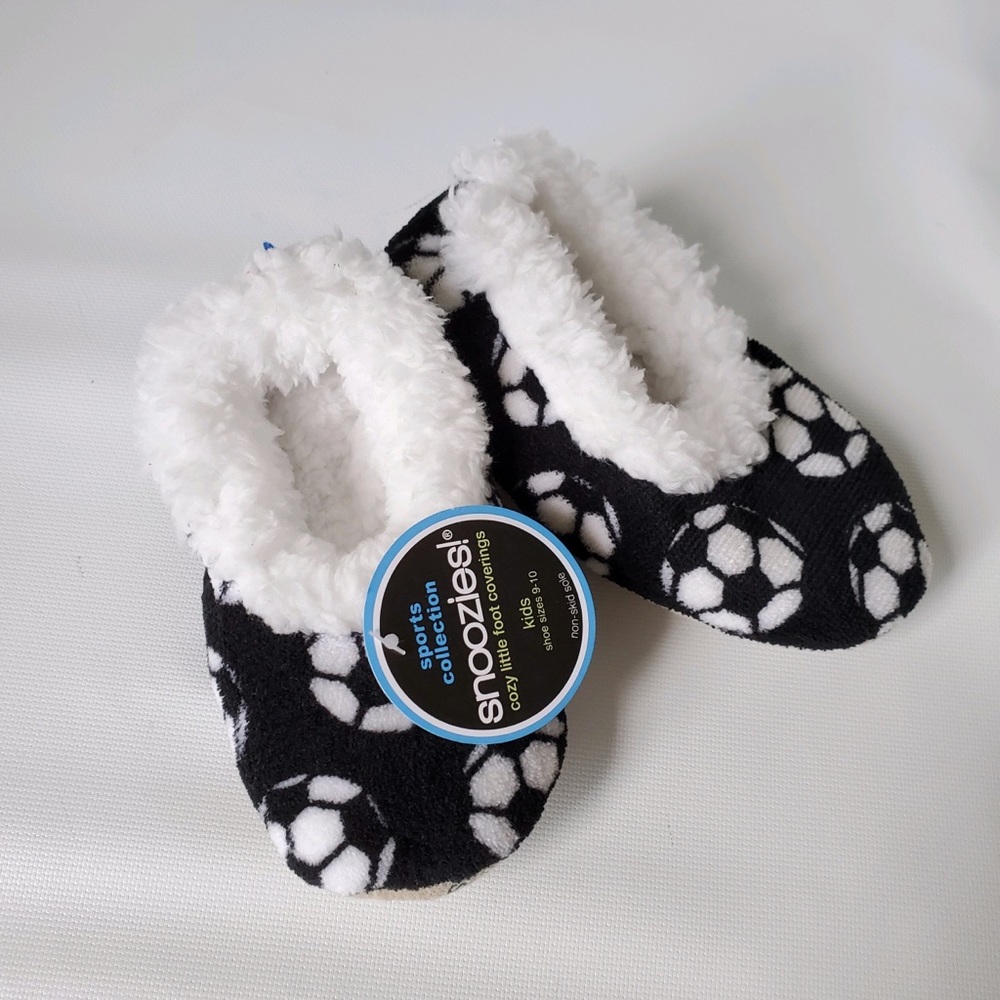 Snoozies kids house slippers, youth size 9/10